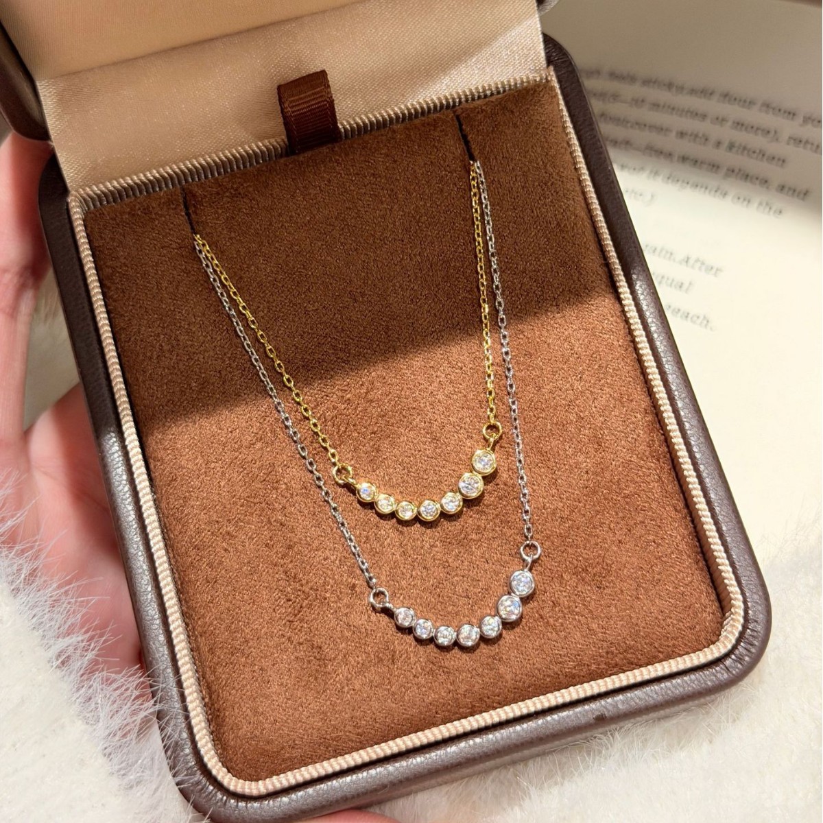 MOVESKI 베젤 세트 라운드 모이사나이트 스마일 펜 - Bezels Set Pendant 리뷰 및 가격